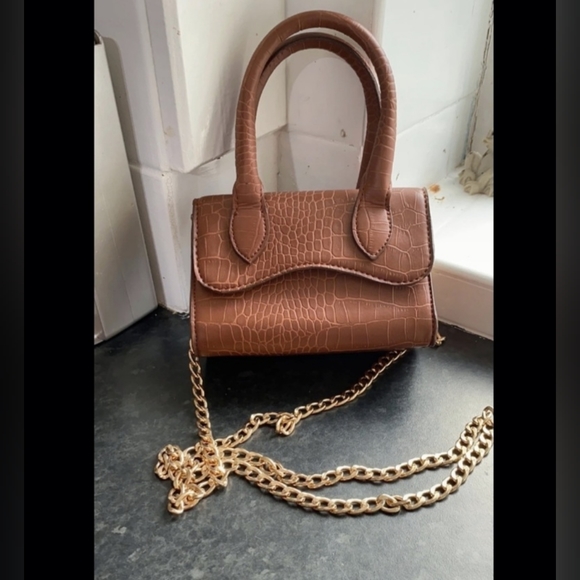 ASOS Brown Handbag With Gold Chain Strap & Handles - Picture 5 of 6